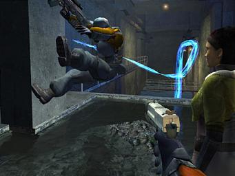 Valve addresses piracy problem - Half-Life 2 requires online activation